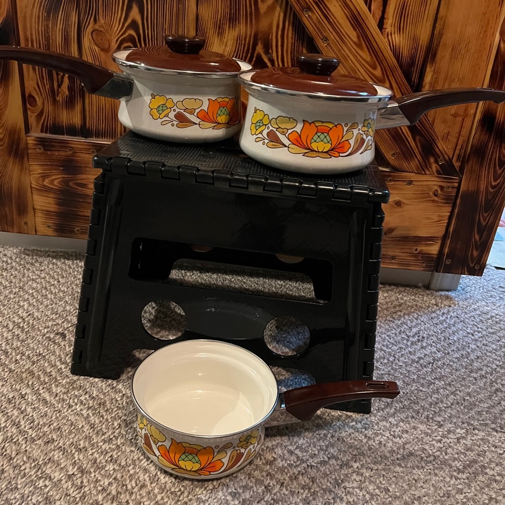 Vintage Sanko Ware Country Flowers porcelain enameled steel cookware